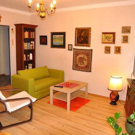 Cozy Apartment In Tarnów Exteriér fotografie