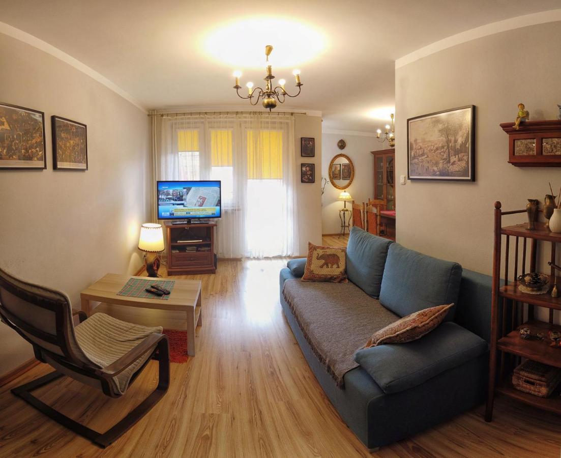 Cozy Apartment In Tarnów Exteriér fotografie