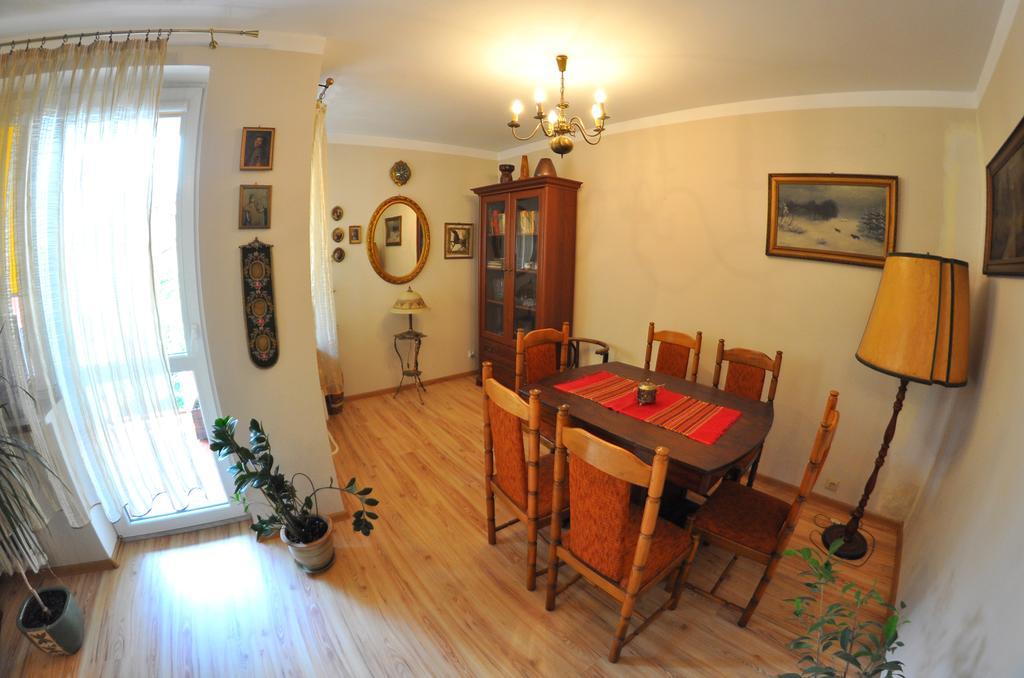 Cozy Apartment In Tarnów Exteriér fotografie