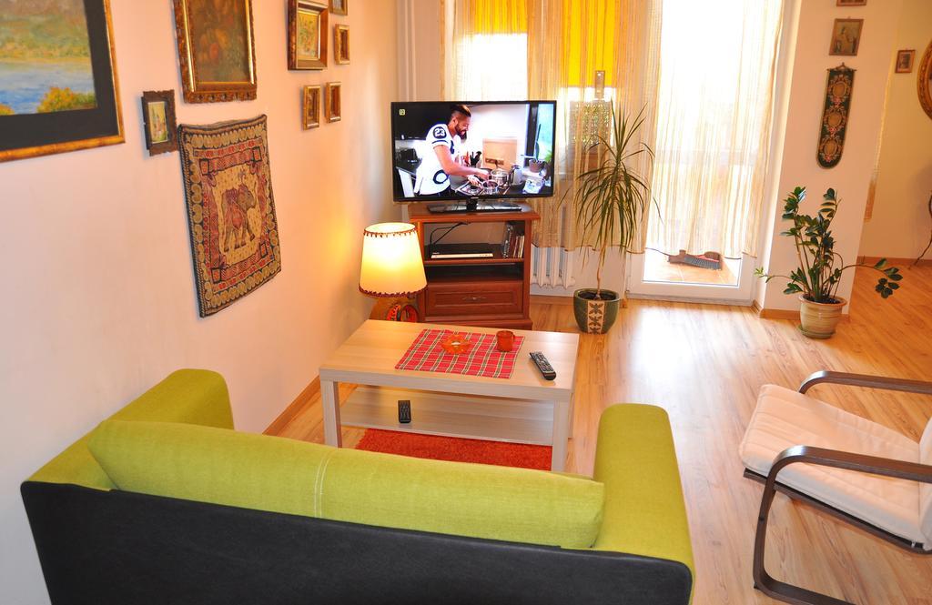 Cozy Apartment In Tarnów Exteriér fotografie